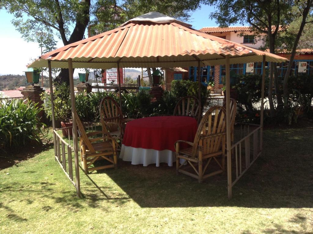 Hotel Villa Alpina El Chalet Pachuca Экстерьер фото